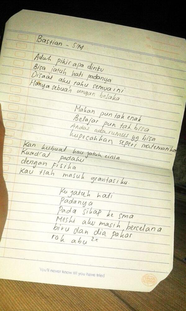 8Idiotsss's tweet photo. Ini tulisan siapa ya? Masih kesimpen di berkas2 8i gueee wkwkwk http://t.co/Qh6OcVUTrK