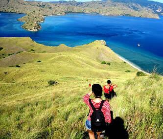 Masih banyak surga tersembunyi di negriku yg harus d kunjungi.....