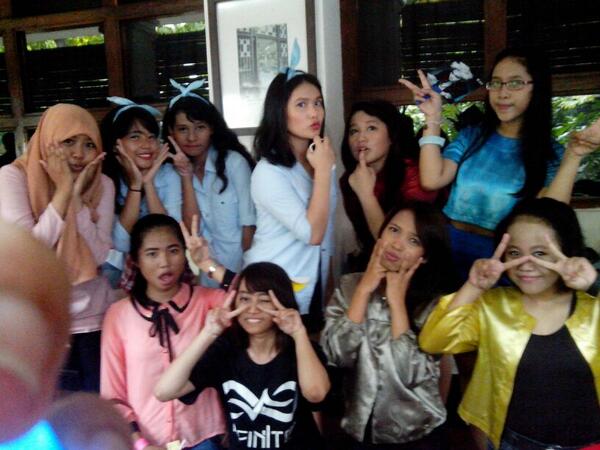 Fighting ya! @sndlhkyn <a href="/rahelawan/">Siwon's wifey💐</a> @ChoSteffy <a href="/minsuga19/">maudi</a> @FRevviii @WidyaItsme_ @Amelia1910 inka,vj,mega !