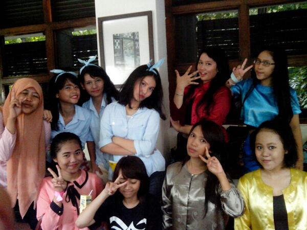 Hahaha @sndlhkyn @ChoSteffy <a href="/minsuga19/">maudi</a> @Amelia1910 <a href="/rahelawan/">Siwon's wifey💐</a>  @WidyaItsme_ @FRevviii  vj mega inka