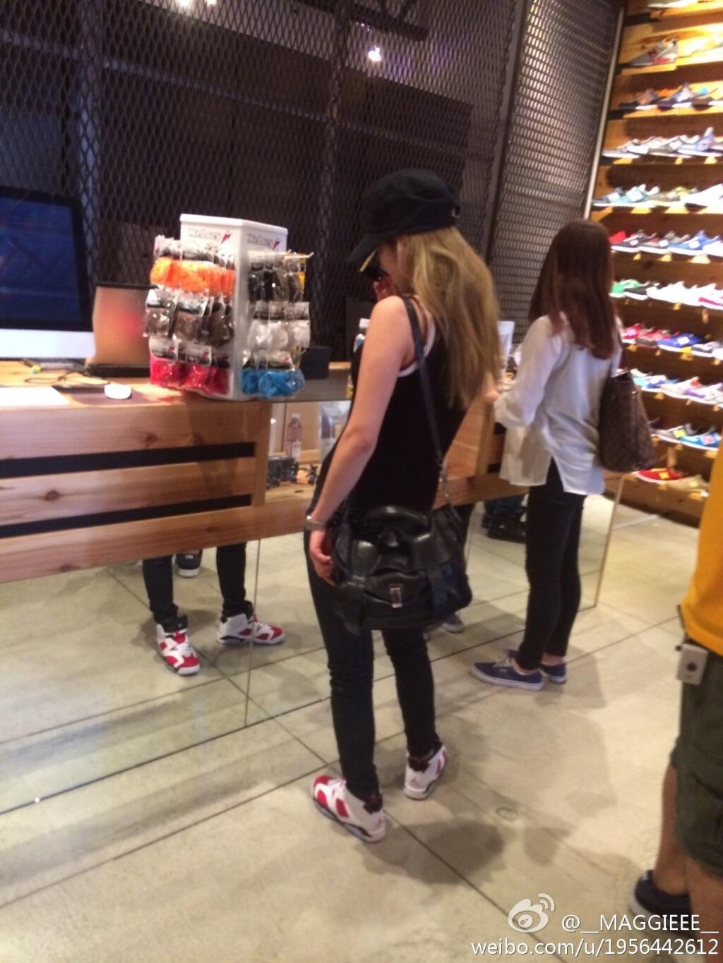 BrOmvezCAAAma-T.jpg:large