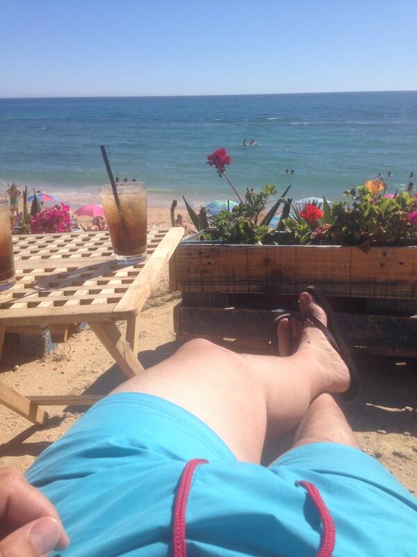 DavidRomeroMeri's tweet photo. Olvidándome de las duras semanas de trabajo mojito en SAJORAMI zahora http://t.co/1pgvjAEIpE