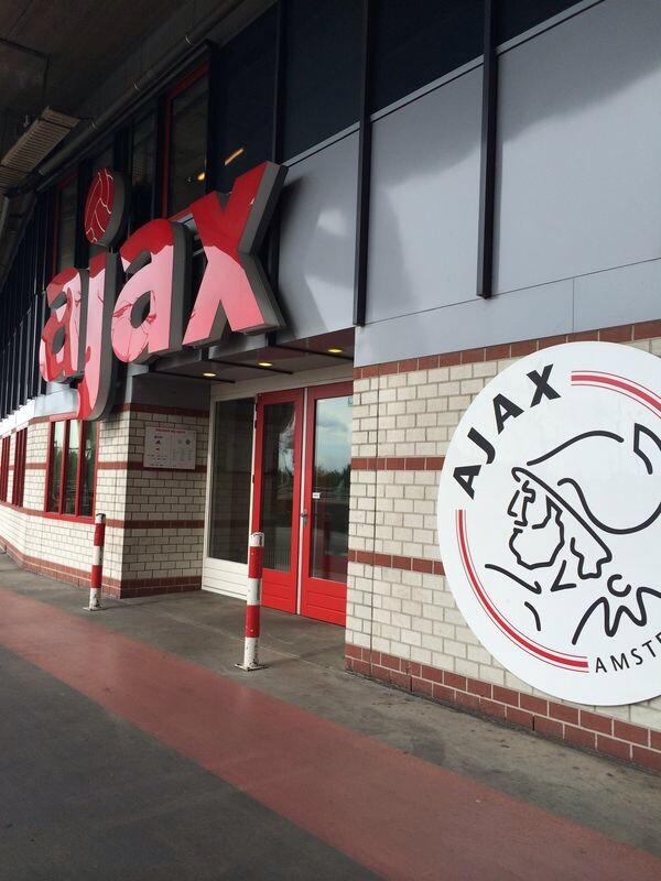 RdBoer1970's tweet photo. F: terug in ArenA, kop is er af, #putaja 13 goals, goeie dingen gezien @afcajax http://t.co/kcjE1zsEXn