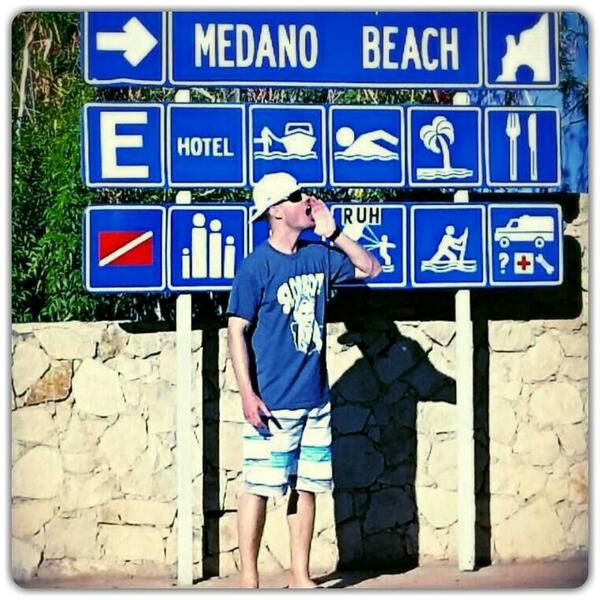 JMM_OC's tweet photo. #Slobbo in Cabo! 7 days in mexico and still #droppinghammersalldaylong like @OpieRadio http://t.co/68TjoAjz6e