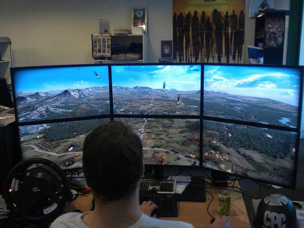 GamingSetupPics's tweet image. This is something I could live with