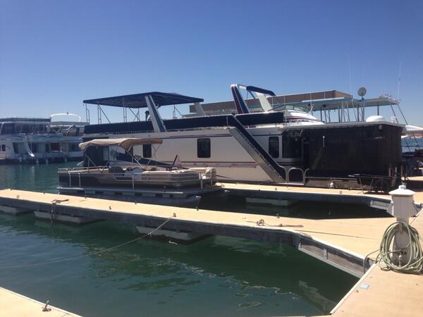 CodyThomas138's tweet photo. Lake Powell 2014 is underway!! http://t.co/rur1cUlSRa