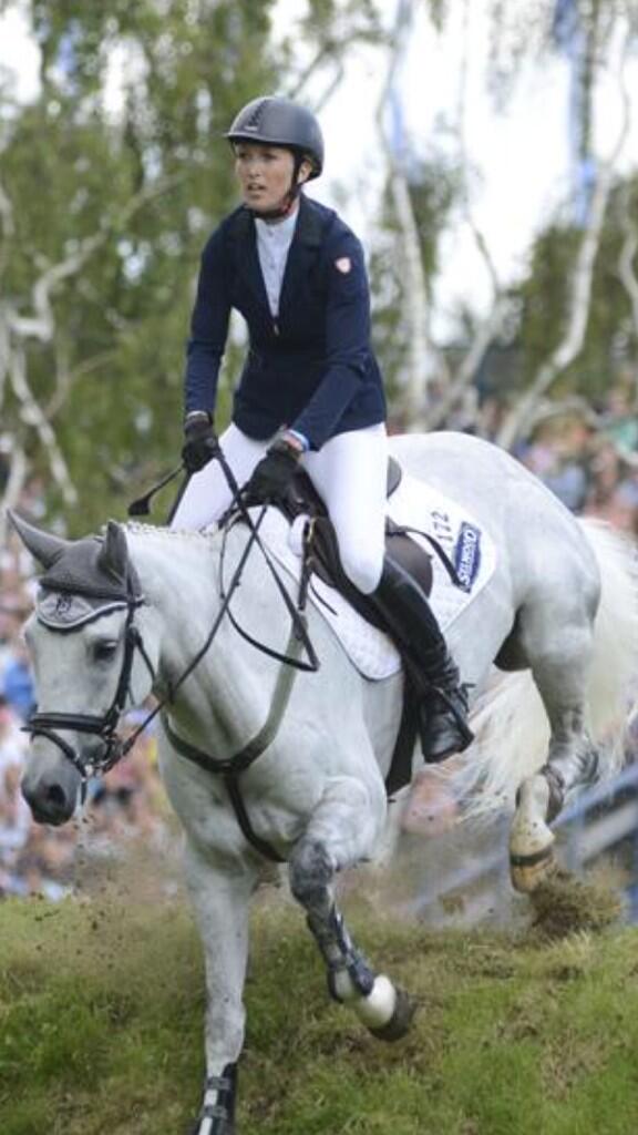 <a href="/HicksteadEvents/">AEJC, Hickstead</a> <a href="/HarrietNuttall/">Harriet Nuttall</a> @BunnLeisure what a star. #teamselwood #selwoodequine