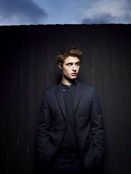 Killjoy_Fallen's tweet photo. #MaxIrons for #AdrianIvashkov @VAOfficialMovie #VAMPIREACADEMY #FrostbiteFor2015 #Frostbite http://t.co/ynrC62YgeK