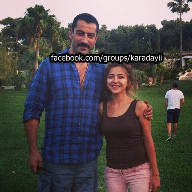 BrPHQt3CEAECmov.jpg:large