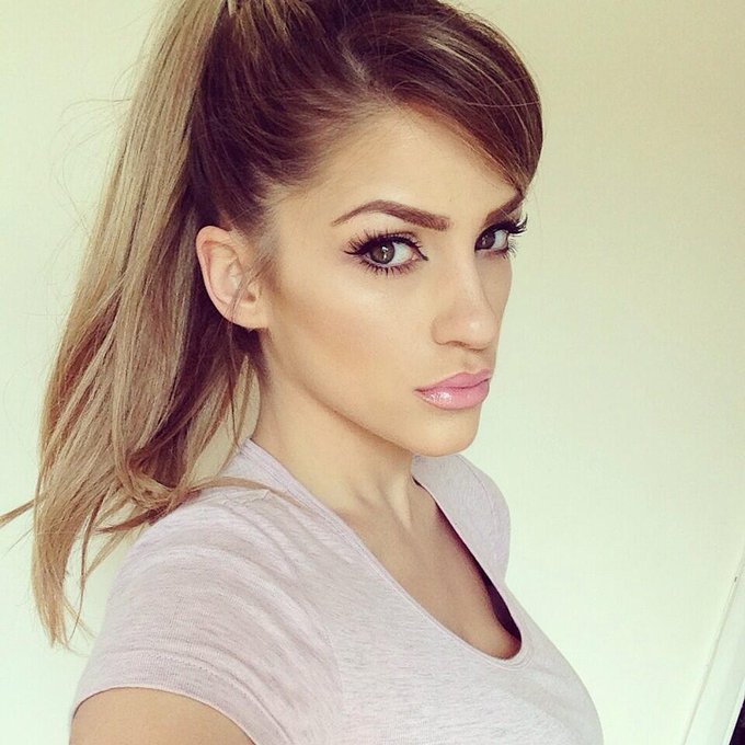 Serious http://t.co/cA6pwAuDm7<a href="/tag/humpday"class="tags"><span>#humpday</span></a>