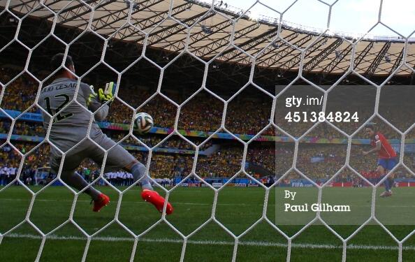 GettySport's tweet photo. Incredible goalkeeping by Julio Cesar - and a friendly post - saves #BRA from a devastating loss to #CHI. #WorldCup http://t.co/EJmwTec7TP