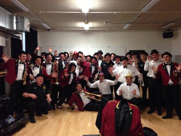 Showtime !!!! @abdabsmusic #jazzhands