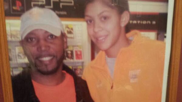 LibbyGabriel3's tweet photo. My dad and Candance Parker http://t.co/OvbapHAMns