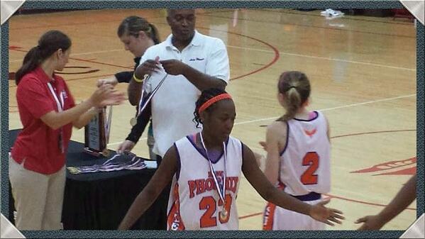LibbyGabriel3's tweet photo. 2013 2014  National Champion! http://t.co/wmvgFEbYh0