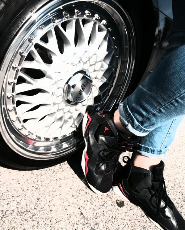 MachineGunLelz's tweet image. We both got good taste in kicks ;)