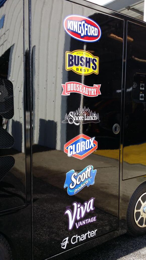 HouseAutry's tweet image. Whose ready for @NASCAR under the lights at @KySpeedway? @AJDinger @NASCAR47 roll off p.15 Go AJ #47Team