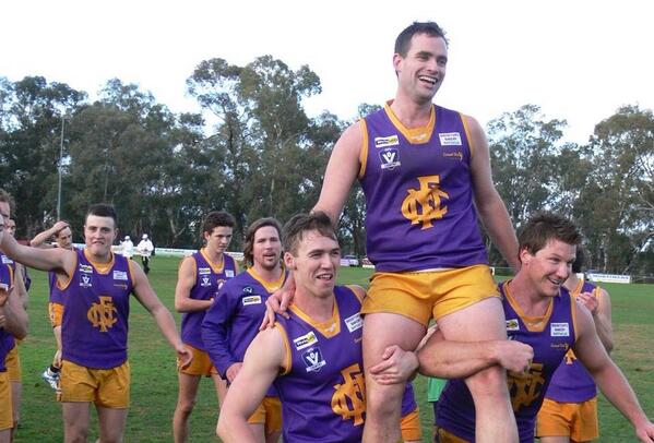 traceym3638's tweet image. @MurrayFL @NathaliaFNC Purps Jase Limbrick chaired from the ground yesterday in a mammoth win - intact with finals
