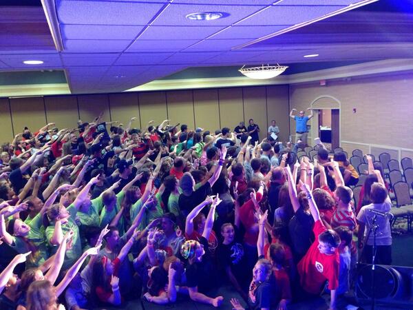 quakeevents's tweet photo. Showing some support for our #yepres @ThomasONeill47 #yeimpact http://t.co/OeD6IIejvS