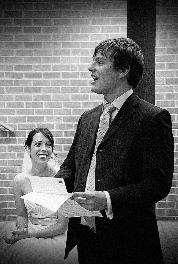 WeddingDayPic's tweet photo. Time to relax... http://t.co/80AXB8BFL0