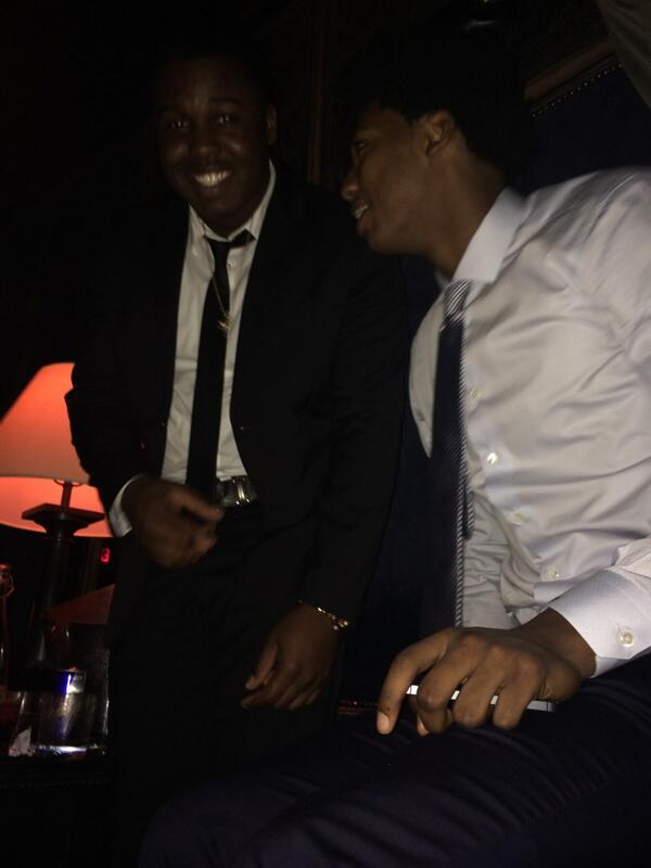 GB_DEEMON's tweet photo. In VIP standing on the couch joked out as usual.. @elfrid http://t.co/pvn1QDDWlM