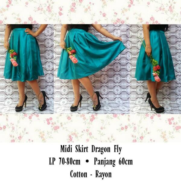 #jubelmalang #hijabers #hijabmurah #flareskirt #jualrok #rokmidi #lebaran #hijabfashion #ladyssecretos #midiskirt