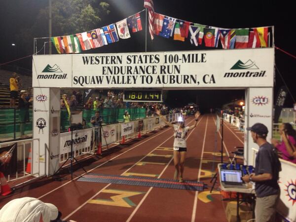 Stephanie Howe makes her first Western States 100 a memorable one, winning in 18:01:44! #ws100