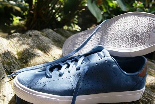 MILITANstore's tweet photo. Neo Dark Blue size 42, 43 1/3 http://t.co/UBU8TCE87B