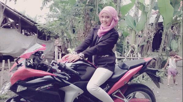 kiki Tia Rifai (@rizqytia) on Twitter photo 