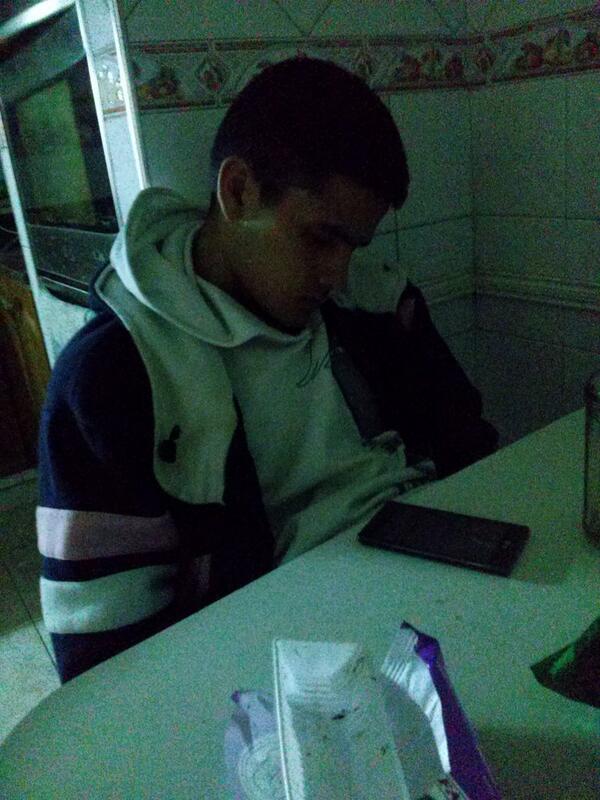 Mavecela's tweet photo. ZzZzZzZz http://t.co/p8xKW6t45F