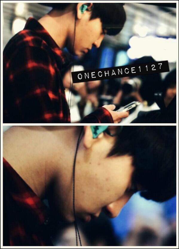EXO_wave's tweet photo. [140629] Chanyeol at Hong Kong airport! (Credits: ONECHANCE1127) http://t.co/BWGjvaPvDl