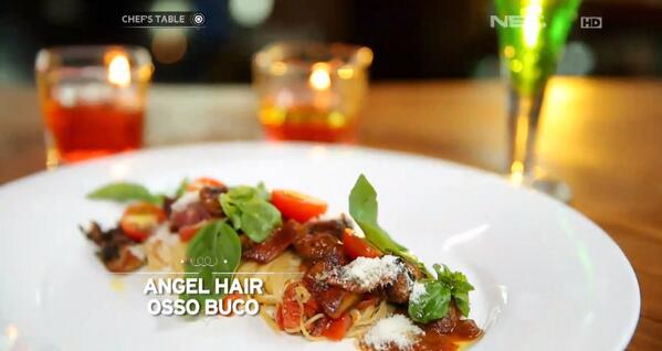 netmedia_info's tweet photo. Ini dia menu pertama Appetizer "Angel Hair Osso Buco" #ChefsTableNET http://t.co/JaJOOK0YbN