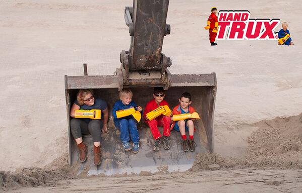 HandTruxEurope tweet media