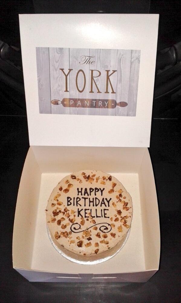 Another happy customer! Hope you enjoyed your carrot cake with mascarpone icing and walnuts Kellie!