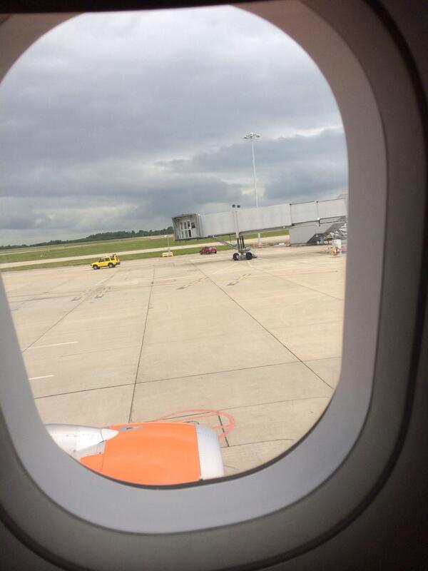 nathdogg189's tweet photo. Seeeeeeee ya!! #sharmelsheik #stanstedairport #buzzing http://t.co/OPfwweOwg2