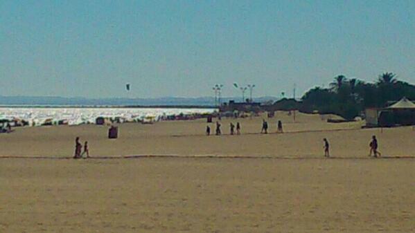 pc_ayamonte's tweet photo. playa en zona del bombadil hacia las banderas http://t.co/9EhjkcQSqn