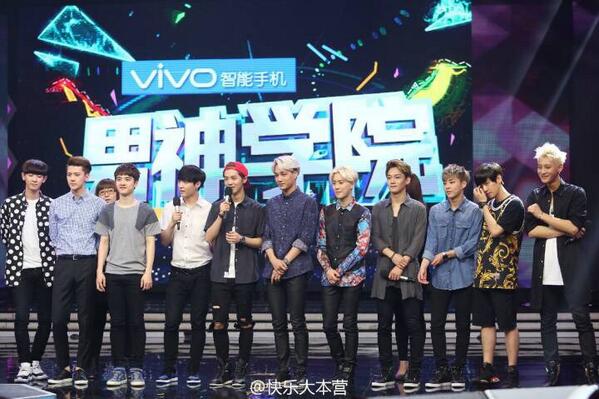EXO_wave's tweet photo. [140629] Happy Camp official Weibo update with EXO! http://t.co/lKuzJwb4yX
