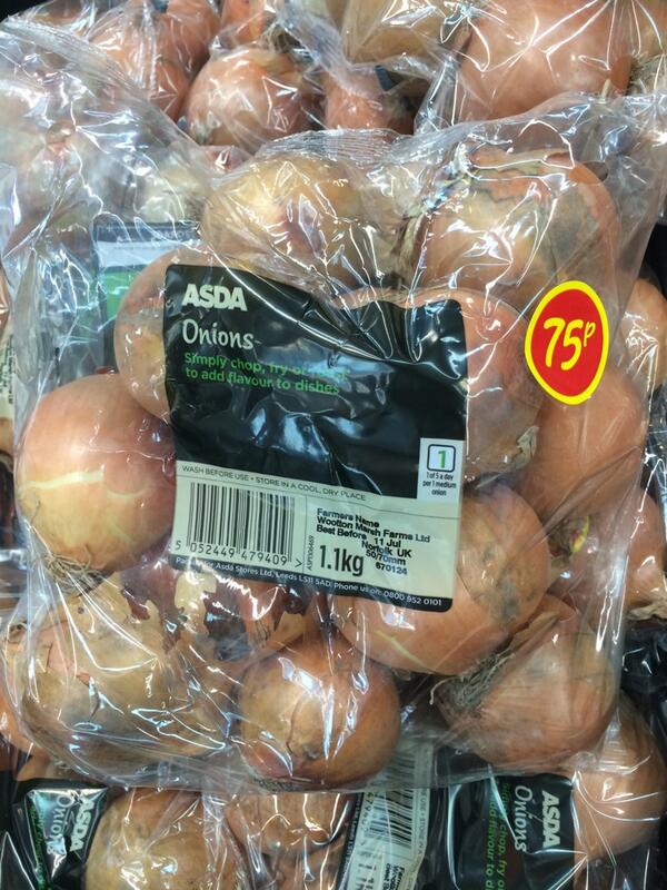 MattNotts92's tweet image. @gabbywhite011 @gabbywhite011 look what I found in Asda that have been reduced Now they are not£1 haha #cheapshopping