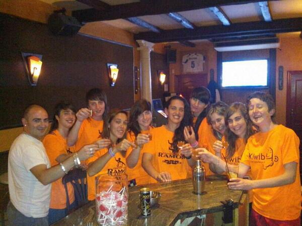 LauraPeregrina's tweet photo. Despues de un gran finde,volvemos a casa, un placer @maratonfsfloja  #Volveremos ;p #TuVieja http://t.co/38MAGhvDvT