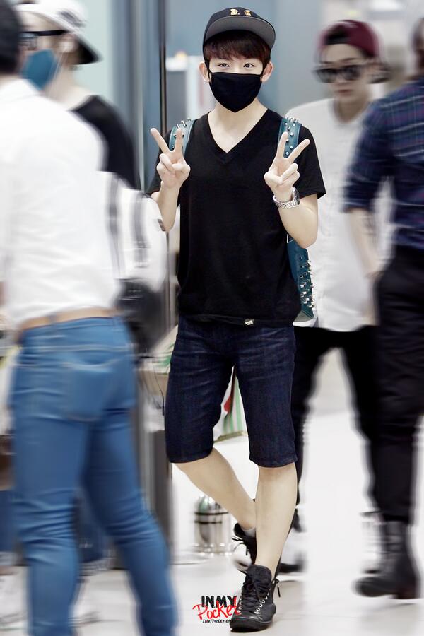 Preview cut :: 140629 ICN 입국 #리키 <a href="/T_Ricky_T/">?</a> - 넌 상상도 못할거야, 내가 널 얼만큼 좋아하는지
> i.imgur.com/F8KYT1D.jpg
>