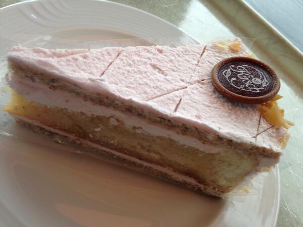 Verregneter Sonntag - Zuger Kirschtorte, what else? 😉