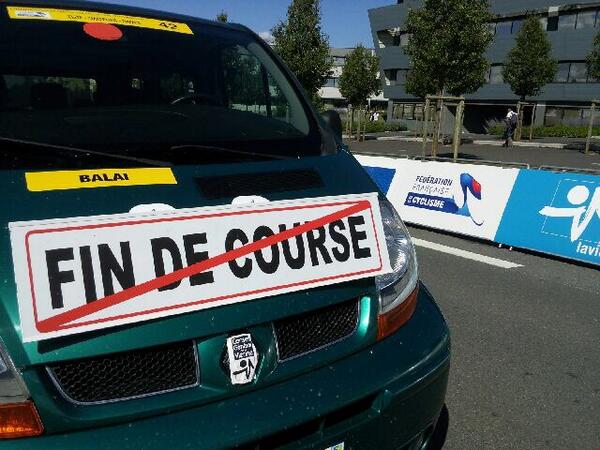 futuroscope's tweet photo. Fin des 4 jours de course au Futuroscope. Merci de nous avoir suivi ! #ChFra2014 #Twittcyclos http://t.co/l4fFL6t4xr