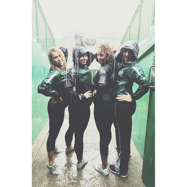 Bschneids_'s tweet photo. WERKIN' IT (but not really) IN TORRENTIAL DOWNPOUR 💁😂 @perry_katelyn @LyndsayDubs @Disastrea @RiderCheerTeam http://t.co/xGL5ll1NON