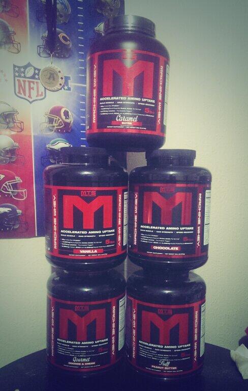 MarcLobliner's tweet photo. โ@EduardoPB17: Why have four flavors when you can have all five. Boom!! #MTSwhey #pbfluff #itsnotagame http://t.co/A0Y8MA5LNWโ yes!