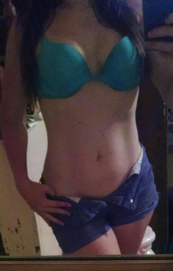 PrettyGirlClean's tweet image. We have plenty of hot women ready to clean for you in the pittsburgh area ;) #Pittsburgh #cleaning #sexy #hot #wow