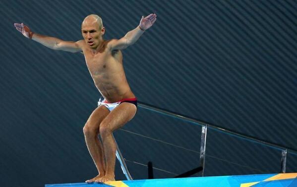 DeportesLN's tweet photo. RT @GeniusFootball: Arjen Robben http://t.co/PbwSFzRVl9