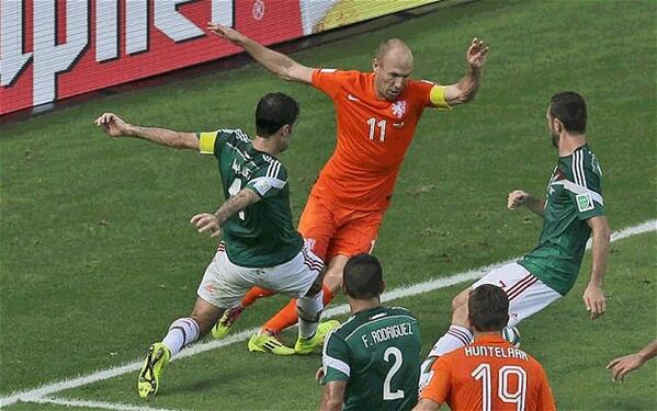 derekb67's tweet image. When does #Robben get ban for #SerialCheating Fed up with antics   #BringsGameIntoDisgrace #StopTheCheats #WM2014