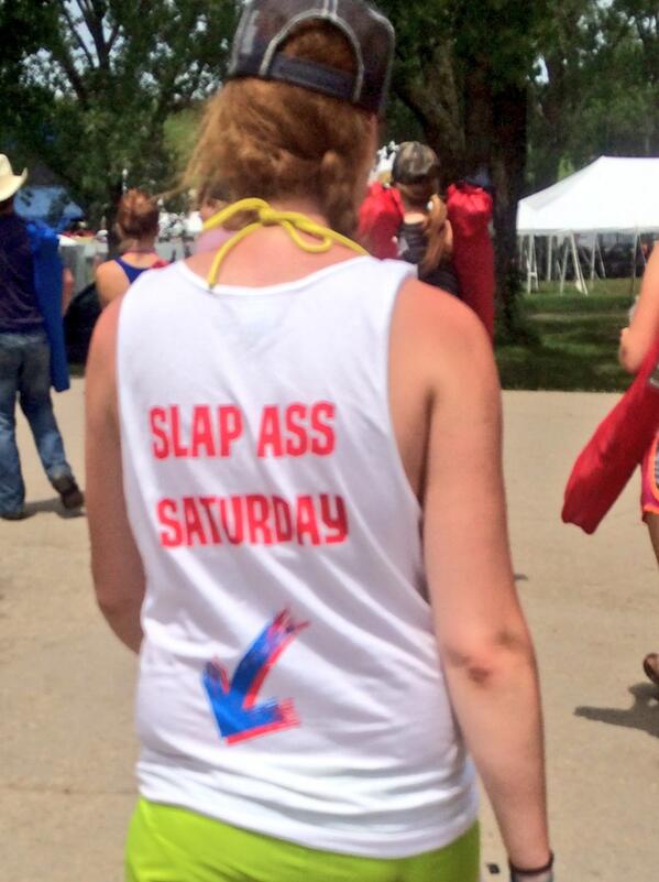 Just_Shellin's tweet photo. @meridithgr is too hungover to remember that Slap Ass Saturday was yesterday. #smellycooter http://t.co/9lXHGi40du