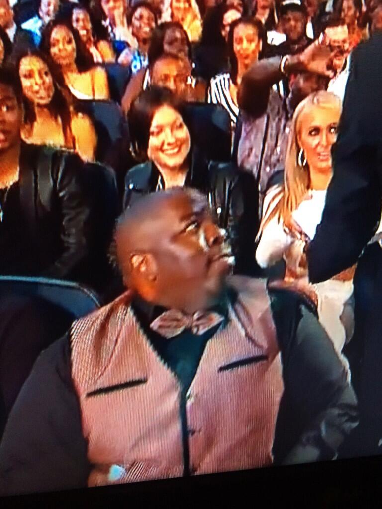 BrV4h5zIAAAG_bn.jpg:large