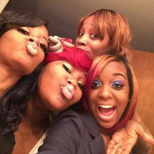 AdoreGorgeous's tweet photo. Kisses 2 u bishes!!!! Frm us 😘😘 http://t.co/oconjqDJGI