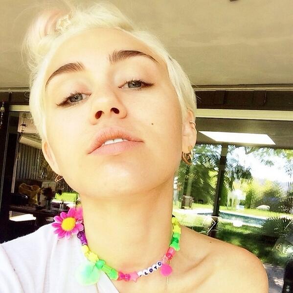 Bangerz_WCS's tweet photo. soy pretty http://t.co/nZIDfAaO4s